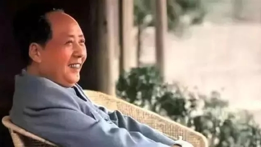 紀(jì)念毛澤東同志誕辰126周年！致敬一代偉人！